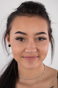 1. Download full pics of Zlata (18) & Karolina from czechcasting.com