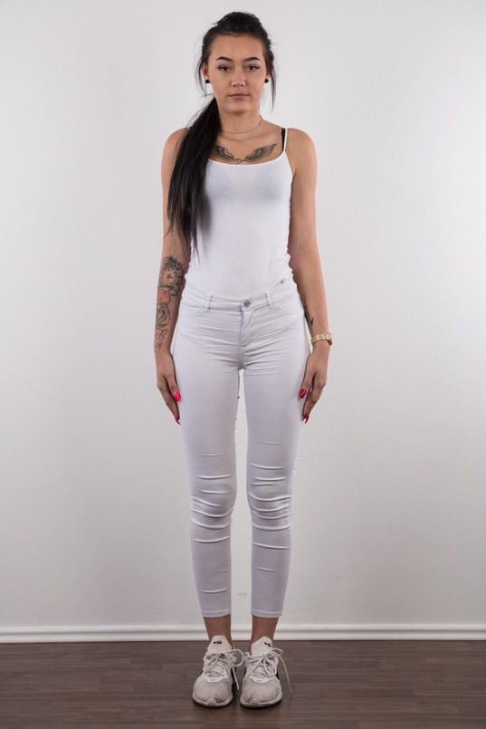 2. Download full pics of Zlata (18) & Karolina from czechcasting.com