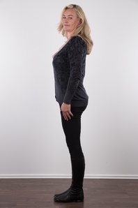 4. Download full pics of Sandra (52) from czechcasting.com