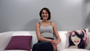 1. Download full pics of Zaneta (21) from czechcasting.com