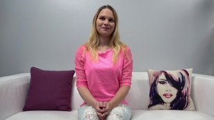 1. Download full pics of Klara (22) from czechcasting.com