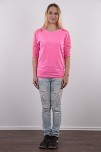 2. Download full pics of Klara (22) from czechcasting.com