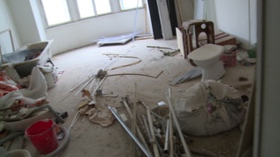 3. Download full pics of Jeunes squatteurs from czechcouples.com