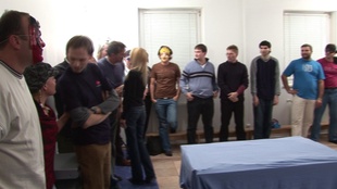 2. Download full pics of 肛交轮奸和颜射 from czechgangbang.com