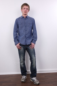 2. Download full pics of Mirek (26) from czechgaycasting.com