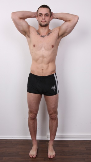 7. Download full pics of Ondra (21) from czechgaycasting.com
