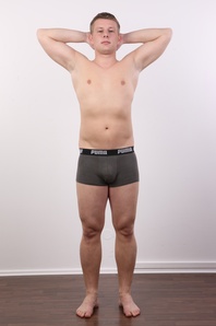 6. Download full pics of Miroslav (30) from czechgaycasting.com