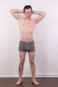5. Download full pics of Jirka (34) from czechgaycasting.com