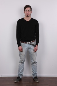 1. Download full pics of Jakub (23) from czechgaycasting.com