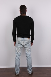 3. Download full pics of Jakub (23) from czechgaycasting.com