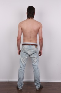 5. Download full pics of Jakub (23) from czechgaycasting.com