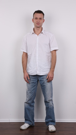 1. Download full pics of Rosta (29) from czechgaycasting.com