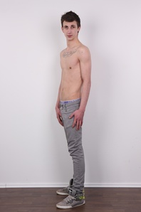 7. Download full pics of Marek (20) from czechgaycasting.com
