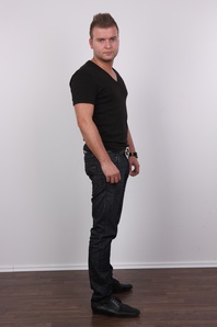 4. Download full pics of Martin (24) from czechgaycasting.com