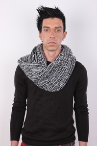 3. Download full pics of Ivan (29) from czechgaycasting.com