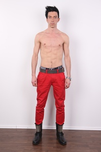 9. Download full pics of Ivan (29) from czechgaycasting.com