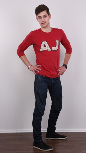 4. Download full pics of Josef (19) from czechgaycasting.com