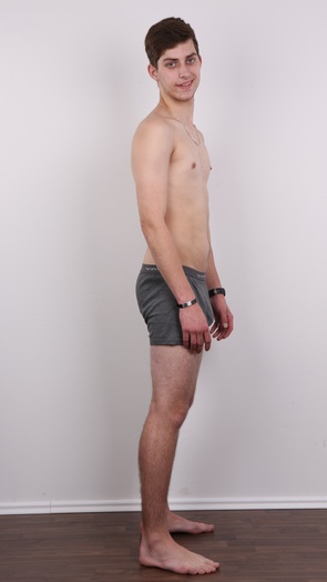 13. Download full pics of Josef (19) from czechgaycasting.com