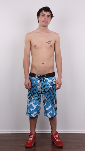 7. Download full pics of Patrik (20) from czechgaycasting.com