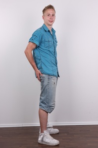 4. Download full pics of David (20) from czechgaycasting.com