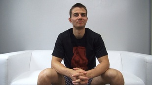 1. Download full pics of Simon (22) from czechgaycasting.com