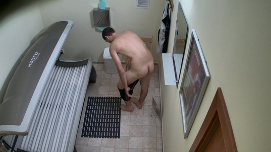2. Download full pics of Lean Twink Gets Off, Totally Caught by Cam from czechgaysolarium.com