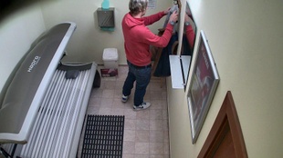 1. Download full pics of Le spectacle sensationnel de Cheeky Twink from czechgaysolarium.com