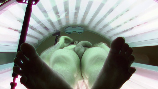 4. Download full pics of Buff Twink’s Private Show from czechgaysolarium.com