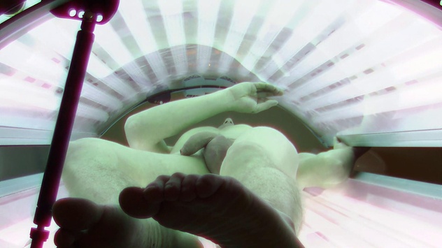 Slim Hunk's Solo Tanning Adventure