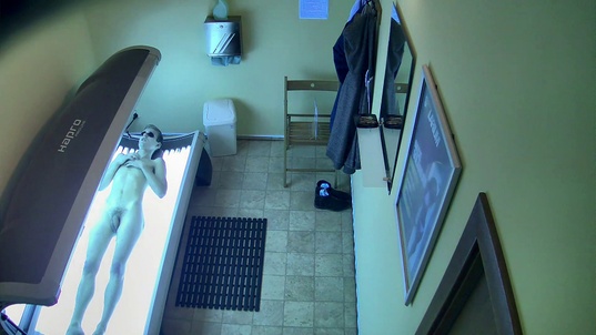 4. Download full pics of Sexy Stud's Private Session from czechgaysolarium.com