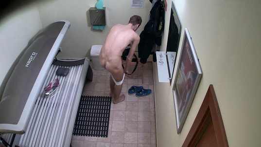 2. Download full pics of Ripped Twink's Private Show from czechgaysolarium.com