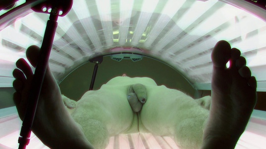 4. Download full pics of Ripped Twink's Private Show from czechgaysolarium.com