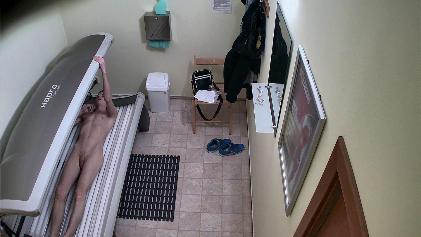 Ripped Twink's Private Show