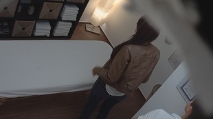 1. Download full pics of Supermodel Gets Down and Dirty on the Massage Table from czechmassage.com