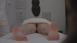 5. Download full pics of 丰满熟女像色情明星般骑乘按摩师 from czechmassage.com