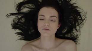 1. Download full pics of Ninfómana morena cabreada y excitada: areolas grandes, apetito aún mayor from czechorgasm.com