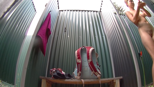 4. Download full pics of Unshaved, Pierced Beaver from czechpool.com