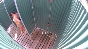 2. Download full pics of 多汁小穴 from czechpool.com