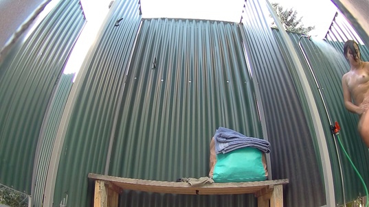 4. Download full pics of Extra Juicy Pussy from czechpool.com