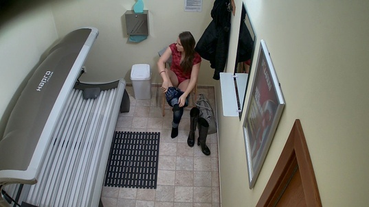 1. Download full pics of Dark-Haired Babe Lets It All Hang Out, Totally Clueless from czechsolarium.com