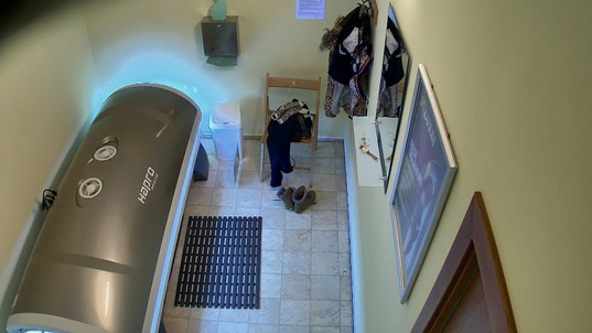 5. Download full pics of Shaved Pussy and No Shame in Solarium from czechsolarium.com