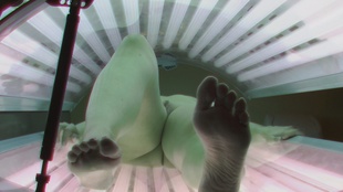 3. Download full pics of MILF Shows Off Her Mature Body in Solarium from czechsolarium.com