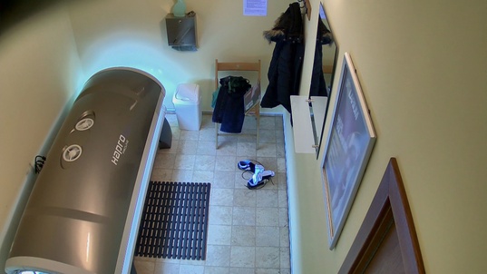 6. Download full pics of Slim Brunette Spreads Wide in Solarium from czechsolarium.com