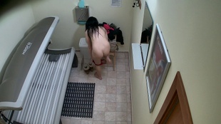 2. Download full pics of Smooth-Shaved Brunette Flashes Everything from czechsolarium.com