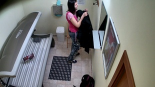 1. Download full pics of Une salope de 18 ans garde son secret bien caché from czechsolarium.com