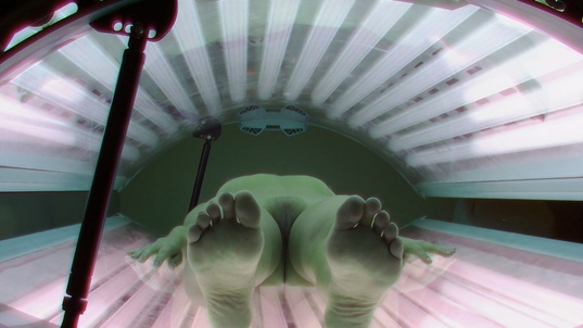 4. Download full pics of Brunette Loves Showing Off in Solarium from czechsolarium.com