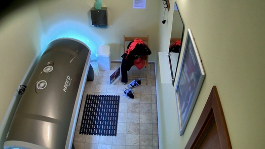 5. Download full pics of Girl Plays with Her Pussy in Solarium from czechsolarium.com