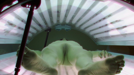 4. Download full pics of Blonde Slut Strips Again in Solarium from czechsolarium.com