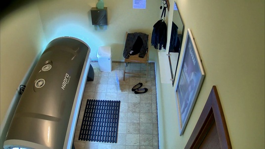 5. Download full pics of Busty Model Masturbates in Solarium from czechsolarium.com