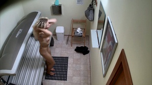 6. Download full pics of Blonde Masturbates in Solarium from czechsolarium.com